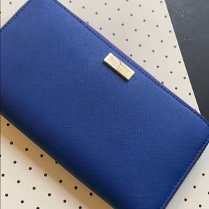 NWT Kate spade Neda zip-around wallet